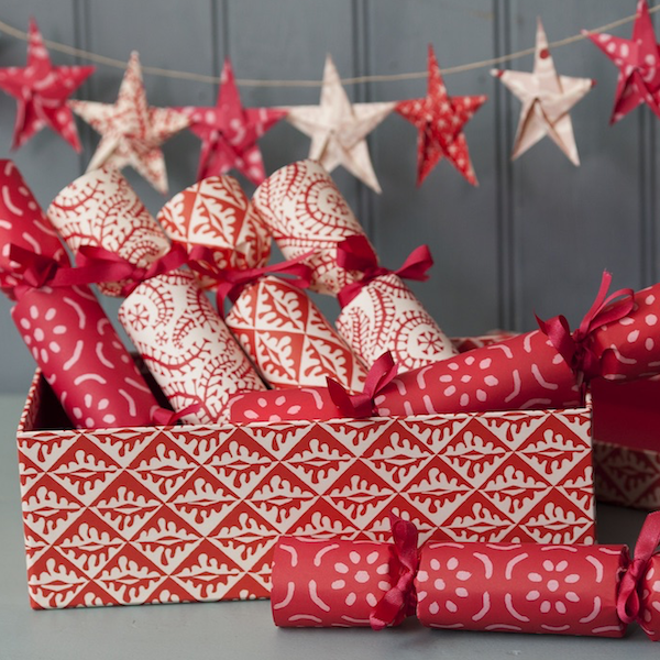 Cambridge Imprint Crackers and Star Garland