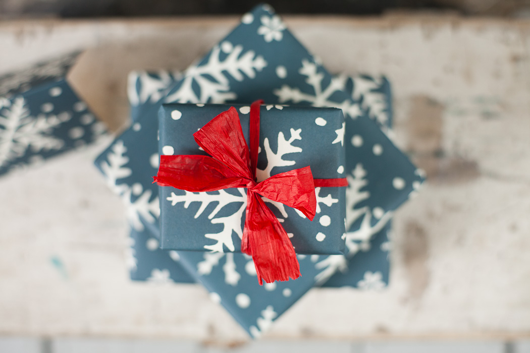 Cambridge Imprint Snowflake Parcels