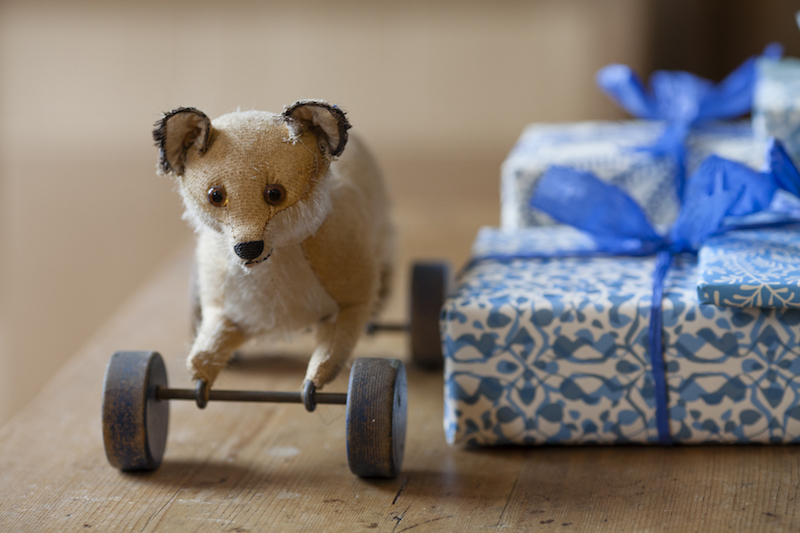 Cambridge Imprint Fox on Wheels