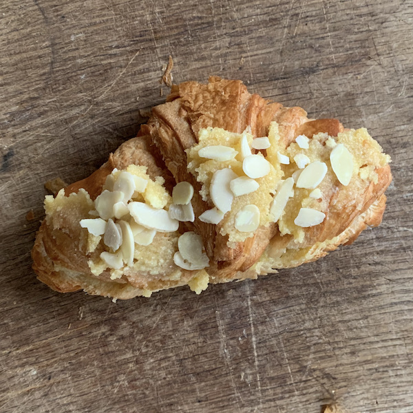 sprinkle flaked almonds on top