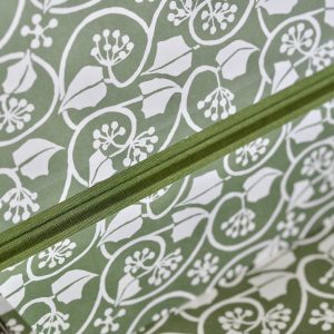 Cambridge Imprint A4 Box File in the Small Ivy Stripe pattern